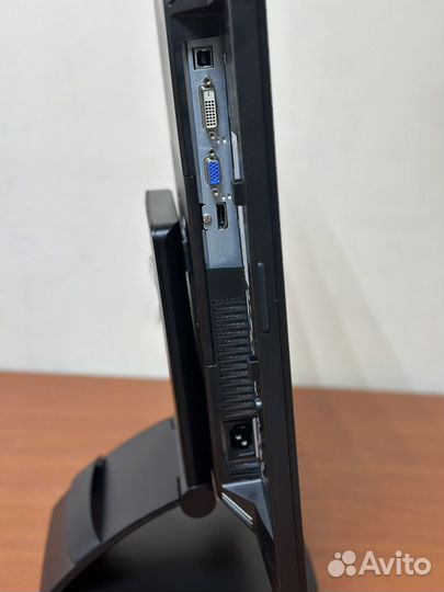 Монитор для компьютера HP