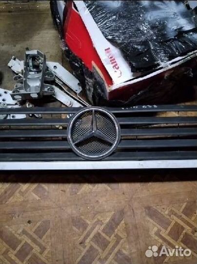 Решетка радиатора мерседес Вито 638