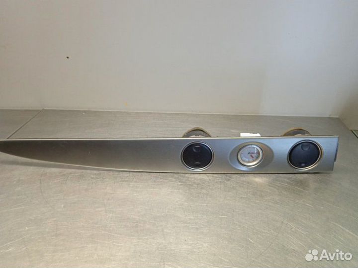 Накладка торпедо Mitsubishi Outlander CU5W 4G69