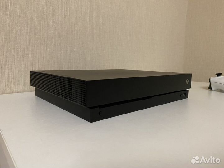 Xbox one X в отличном состоянии