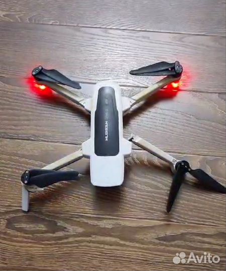 Квадрокоптер Hubsan zino2