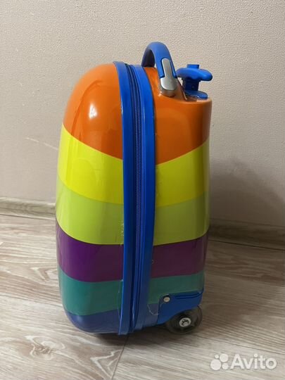 Детский чемодан