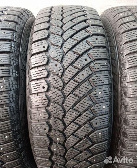 Gislaved Nord Frost 200 SUV 215/65 R16 112V