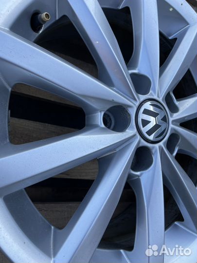 Литые диски r15 Volkswagen polo оригинал