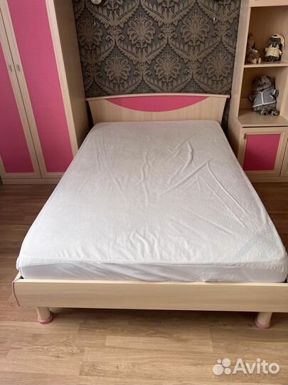 Спальный гарнитур детский