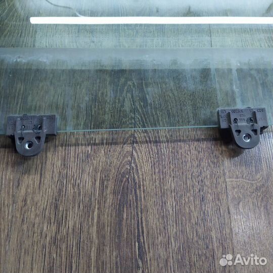 Стекло двери заднее правое Nissan Note хэтчбек