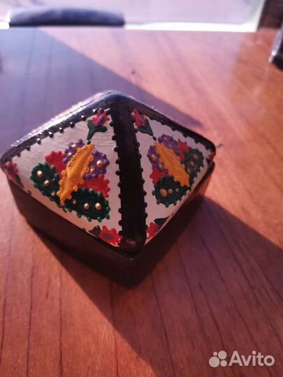 Шкатулка тюбитейка