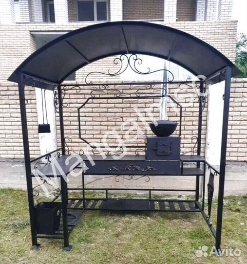 Мангал с крышей лофт