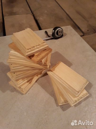 Подставка деревянная для моделирования