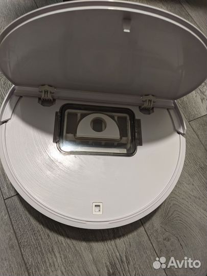 Робот пылесос Redmond rv-r450