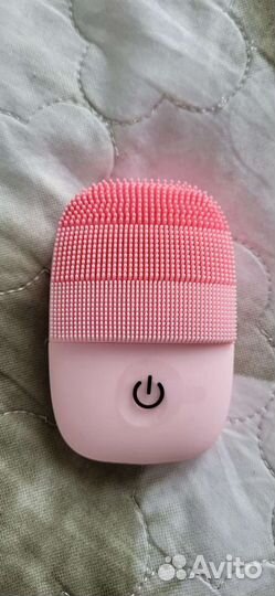 Ультразвуковая щётка для чистки лица