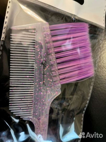 Кисть с расческой для окраски волос