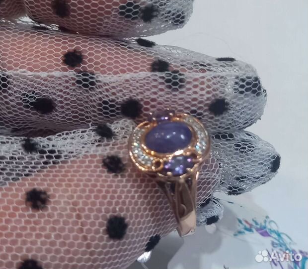 Кольцо позолота с натур.чароитом и фианитами