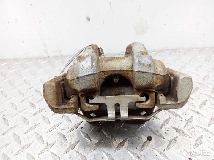 Суппорт задний левый BMW 3-Series F30