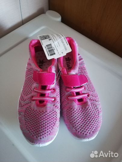 Кроссовки новые р- 31