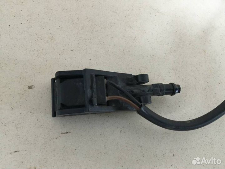 Форсунка омывателя лобового стекла Volkswagen Polo