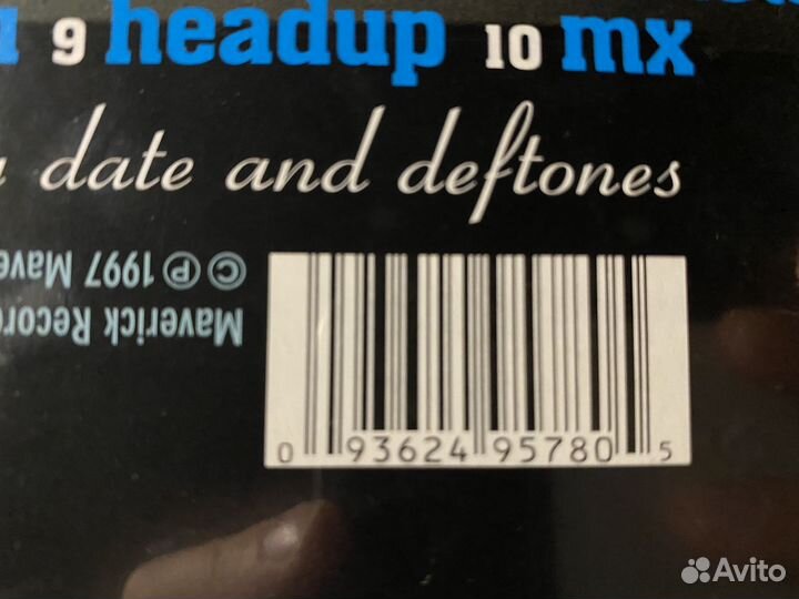 Deftones «Around The Fur»