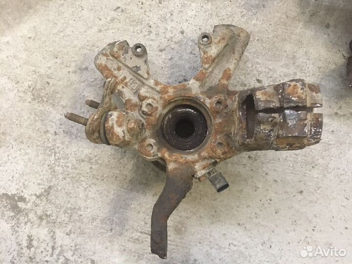 Поворотный кулак Skoda Octavia A5 (3395)