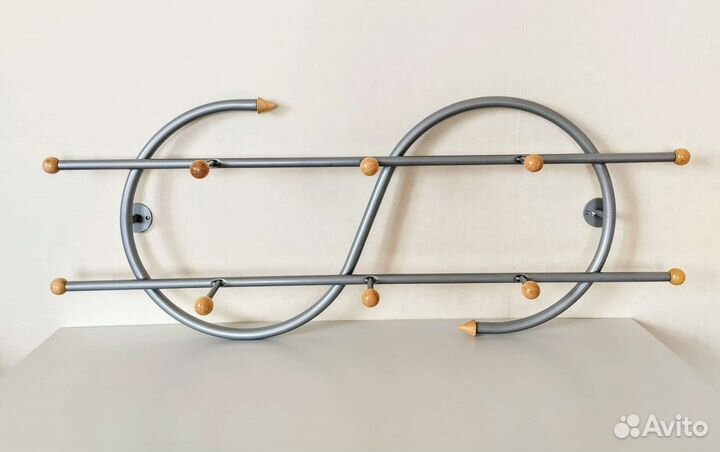 Вешалка настенная