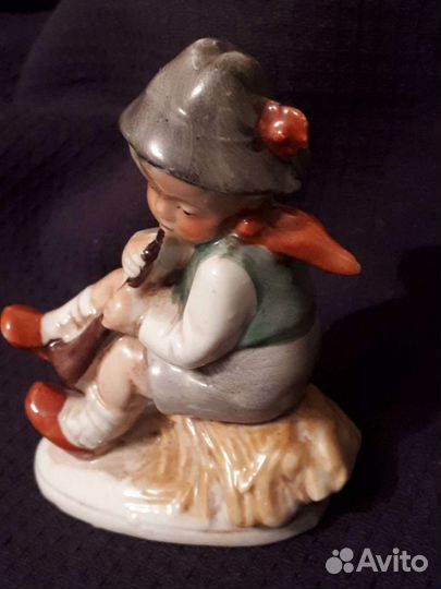 Мальчик с дудочкой Германия