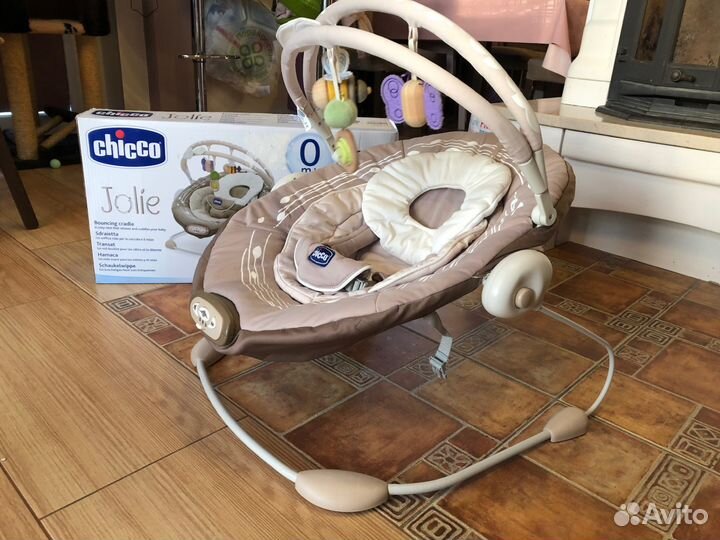 Шезлонг Chicco Jolie