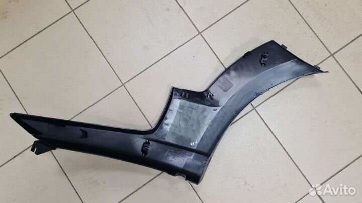 Накладка переднего бампера правая Ларгус FL cross