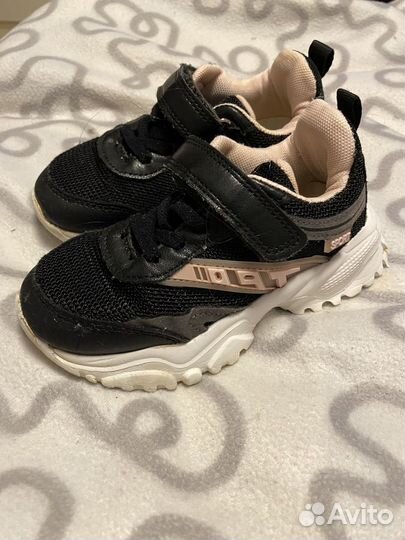 Кроссовки детские бу 26 размер