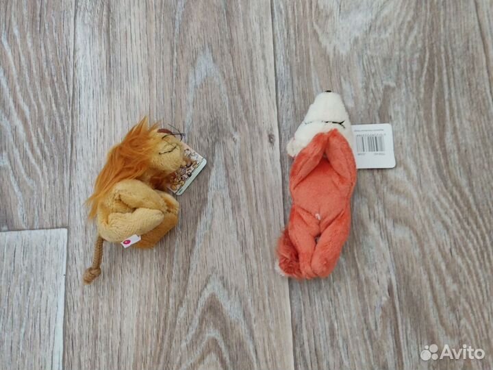 Фигурки на магнитах на холодильник