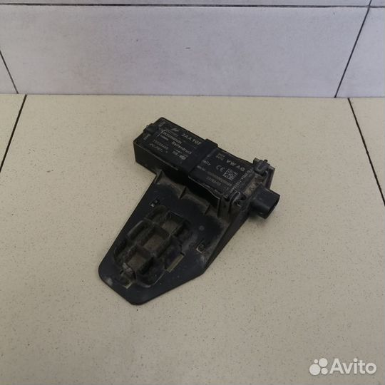 Блок электронный Tiguan 2011-2016