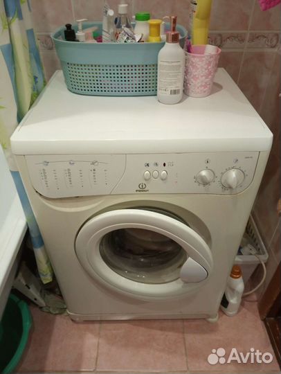 Стиральная машина indesit