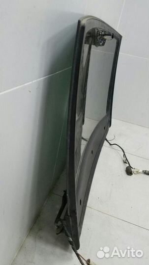 Стекло крышки багажника Porshe Cayenne 955 957 9PA