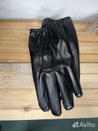 Перчатки черные