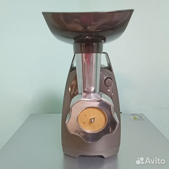 Электромясорубка Moulinex HV8 Plus