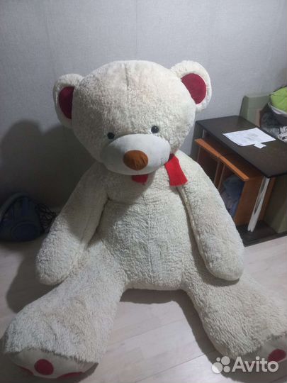 Плюшевый медведь