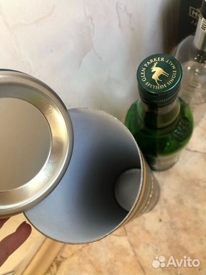 Бутылка из под виски водки коньяка Ной Белуга