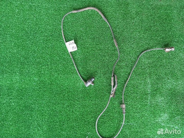 Датчик abs пер левый Toyota Hilux 2005-2015