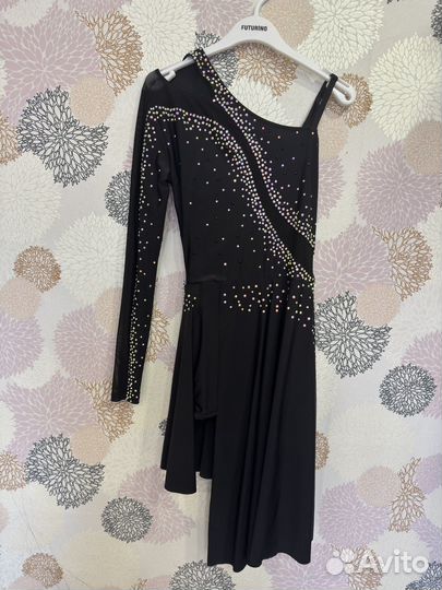 Платье для выступлений фигурное катание