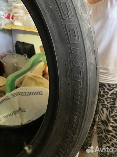 Continental ContiCompetition C1 265/40 R21