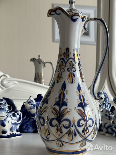Кувшин гжель