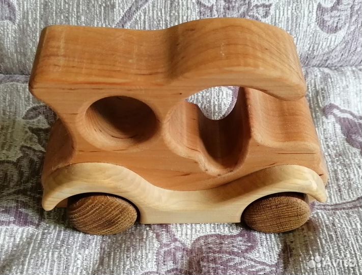 Деревянная машинка для детей