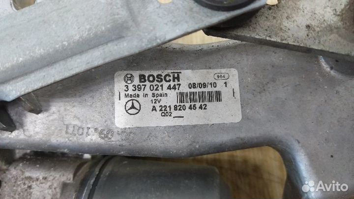 Моторчик передних стеклоочистителей (дворников) Mercedes-Benz A2218204542