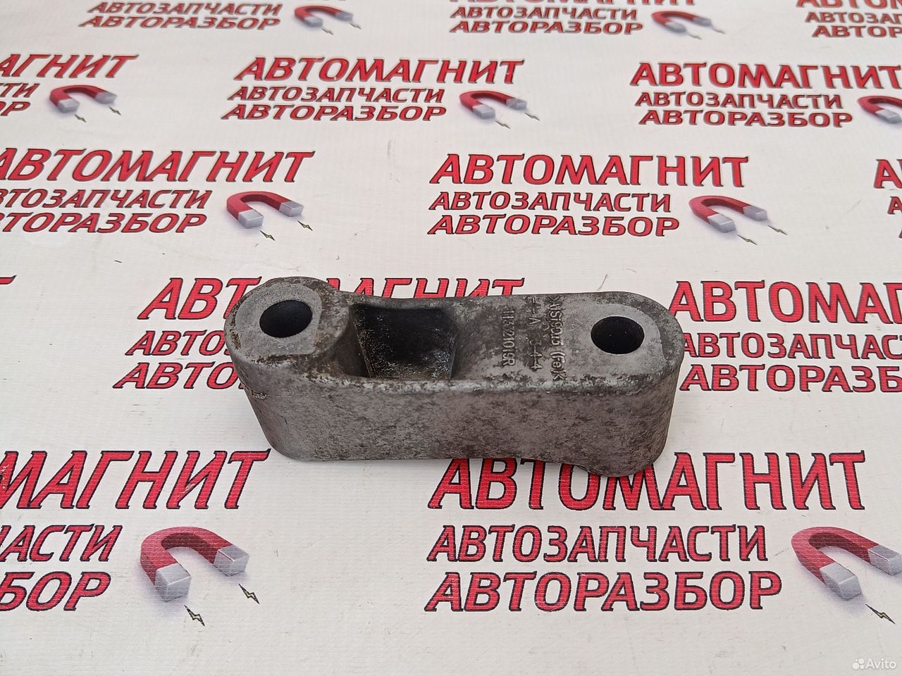 Кронштейн опоры МКПП Рено Аркана 10-24г.в