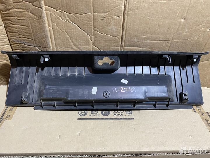 Обшивка багажника Volkswagen Polo 6RU863459A