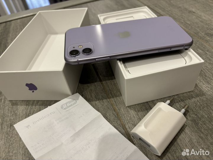 iPhone 11, 64 ГБ