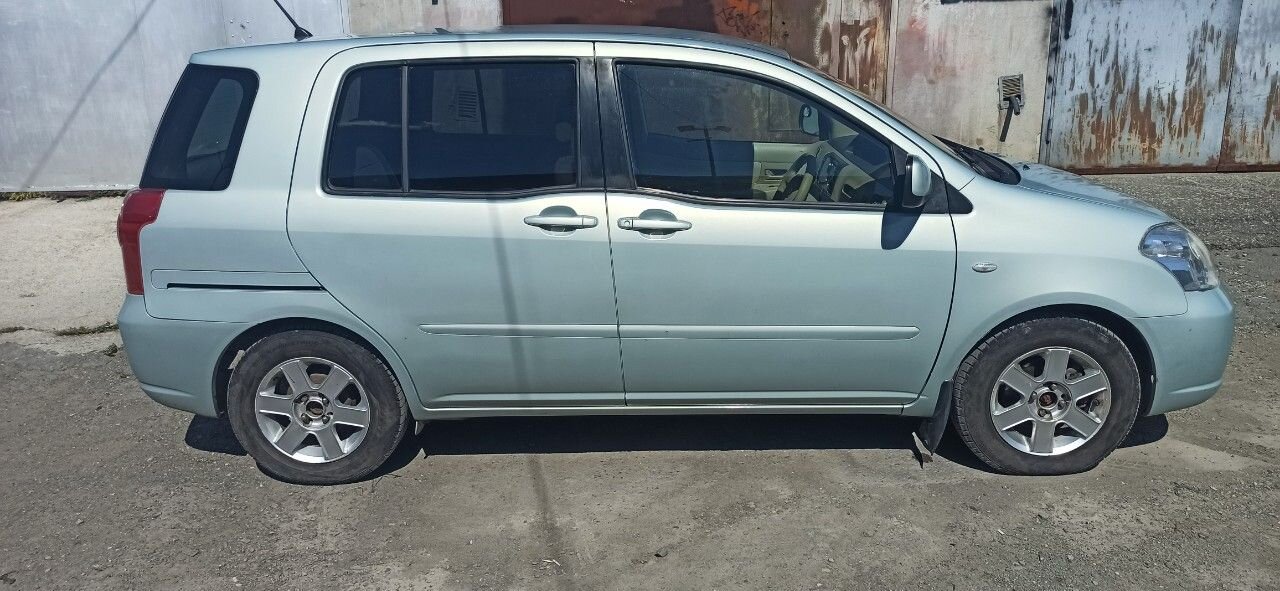 Toyota Raum: фото из отзыва