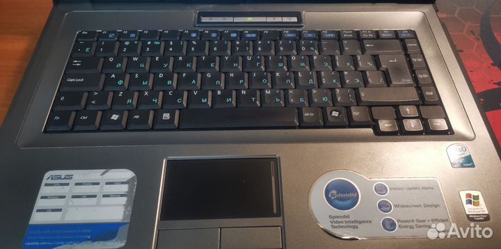 Ноутбук asus