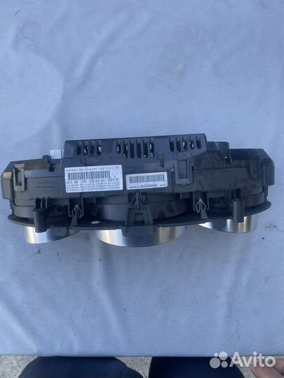 Приборная панель w212