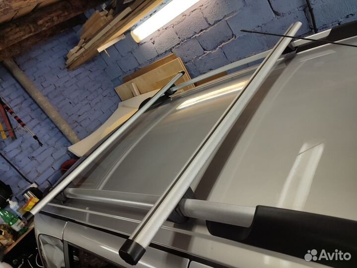 Багажник поперечины на рейлинги