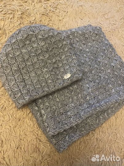 Комплект шапка и шарф снуд новый