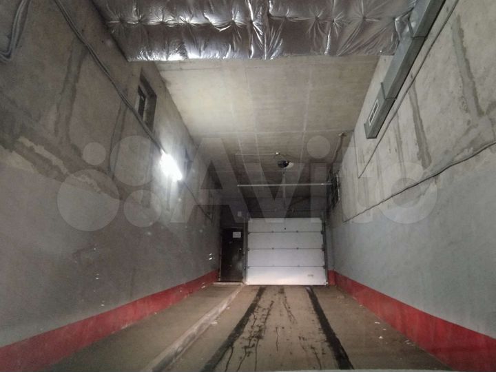Машиноместо, 18 м²